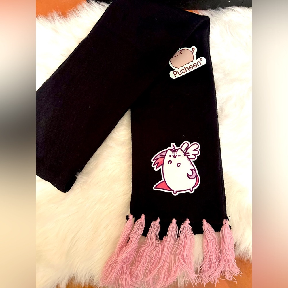 NWT The Super Pusheenicorn- Original Cat Black Knit Scarf